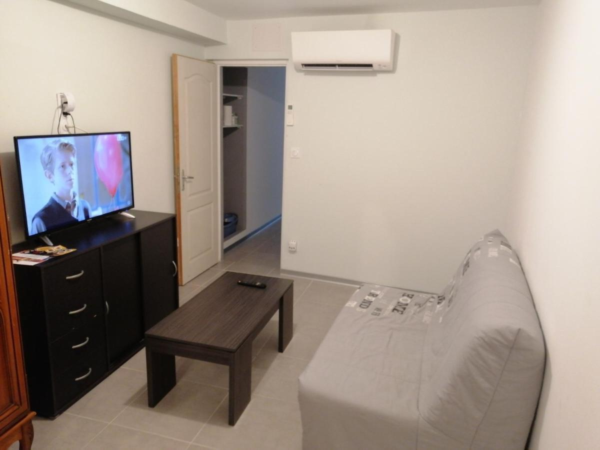 Agreable Studio Tout Equipe Montsoue Ngoại thất bức ảnh
